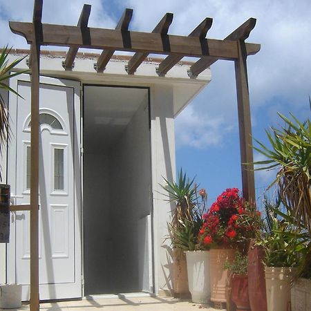 Seaview Studio In Beautiful Setting West From Chania Ravdhoúkha Exteriér fotografie